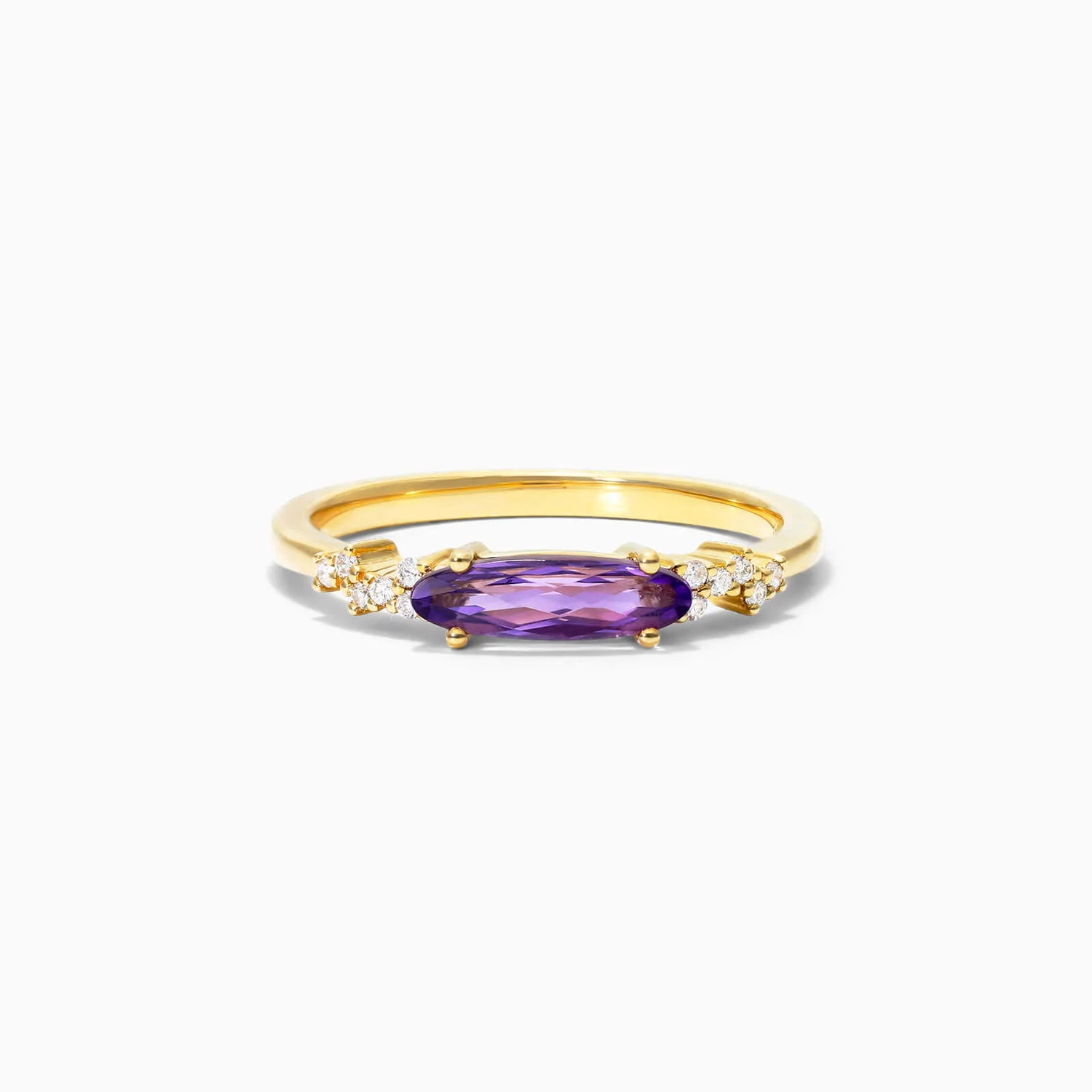 Anel De Ouro 18k C/ Ametista Oval Solitario e Diamantes Brilhantes