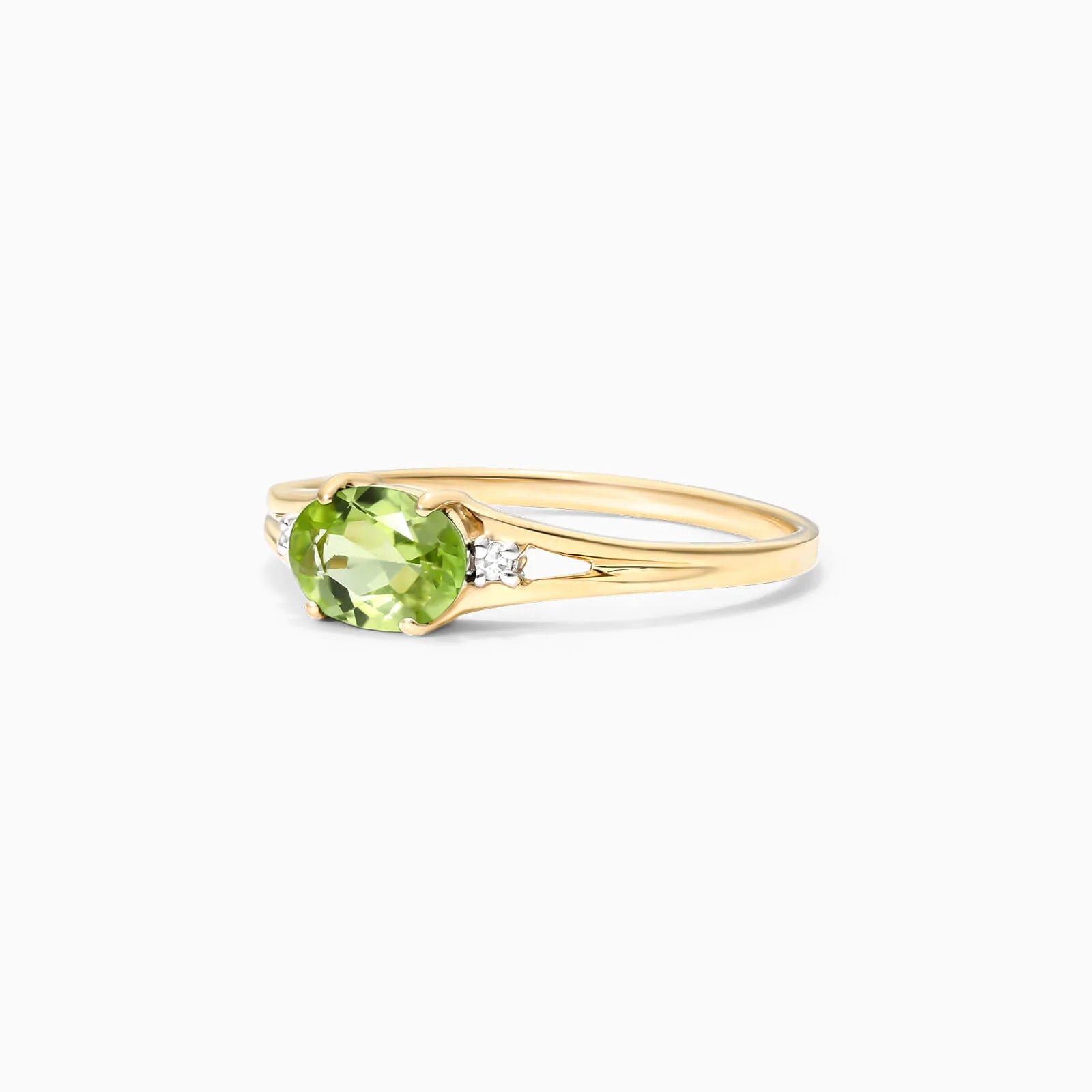 Anel De Ouro 18k iSabel C/ Peridoto Solitario e Diamantes