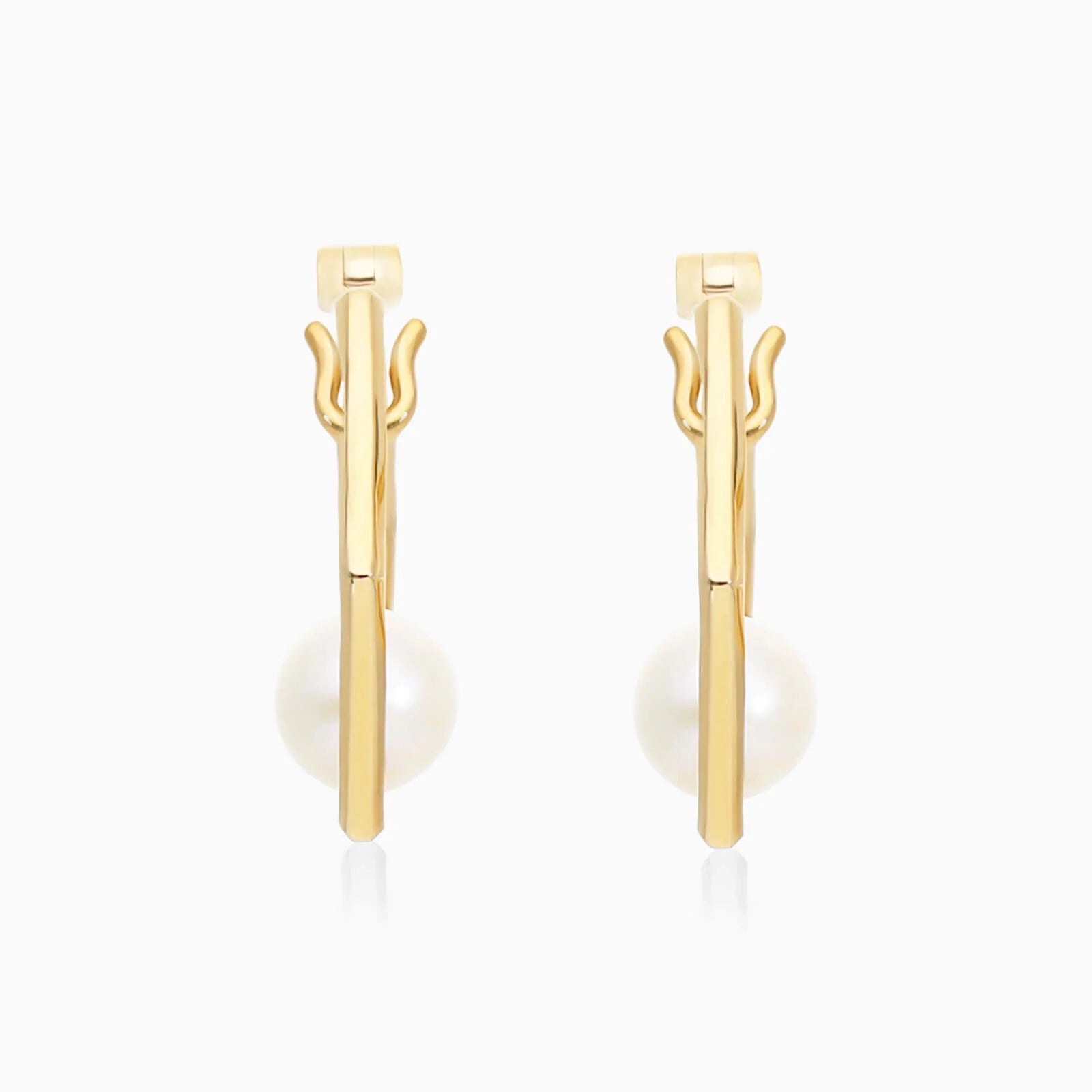 Brinco Argola de Ouro Amarelo 18k com Perolas Minimalista