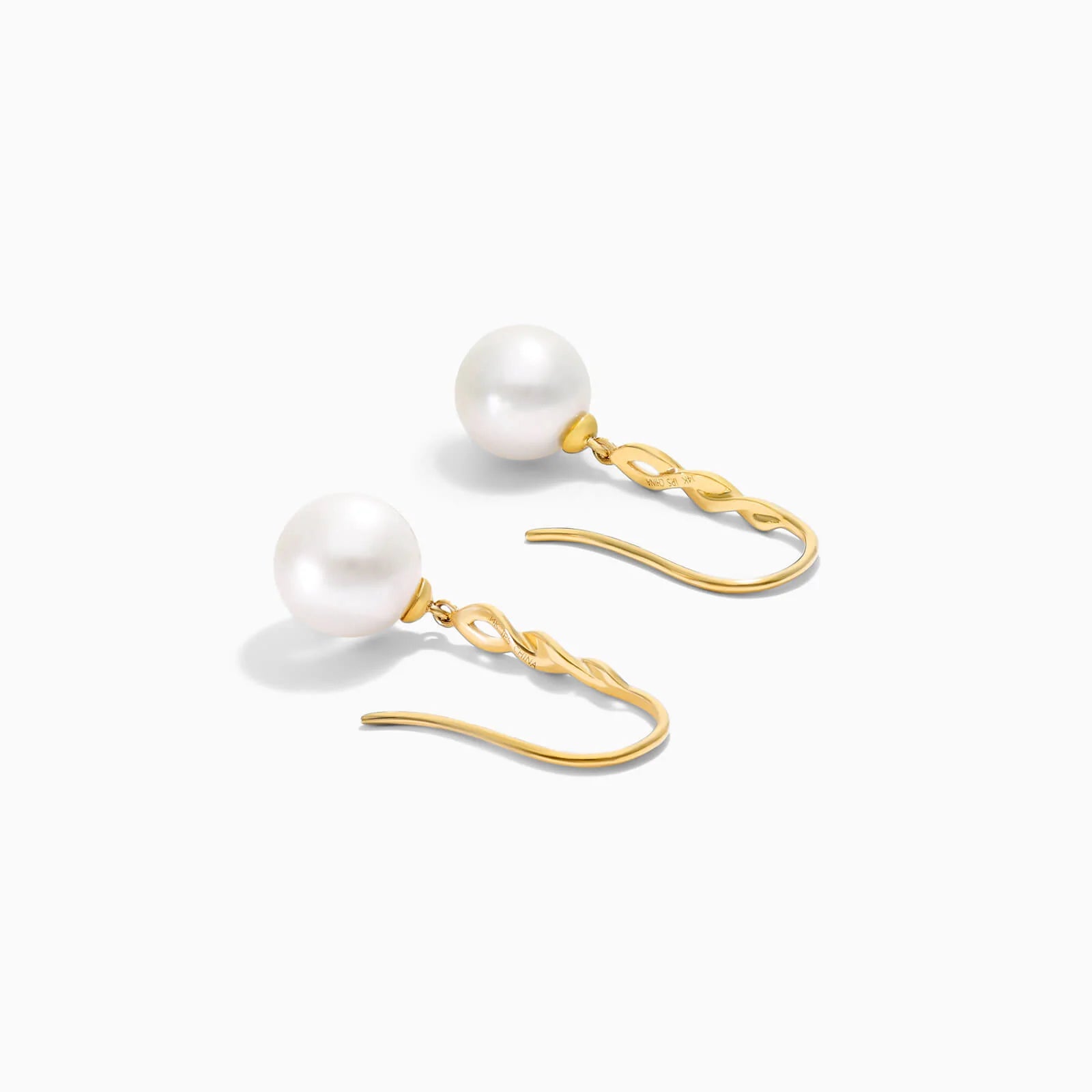 Brinco De Ouro Amarelo 18k Torcido com Perola Branca