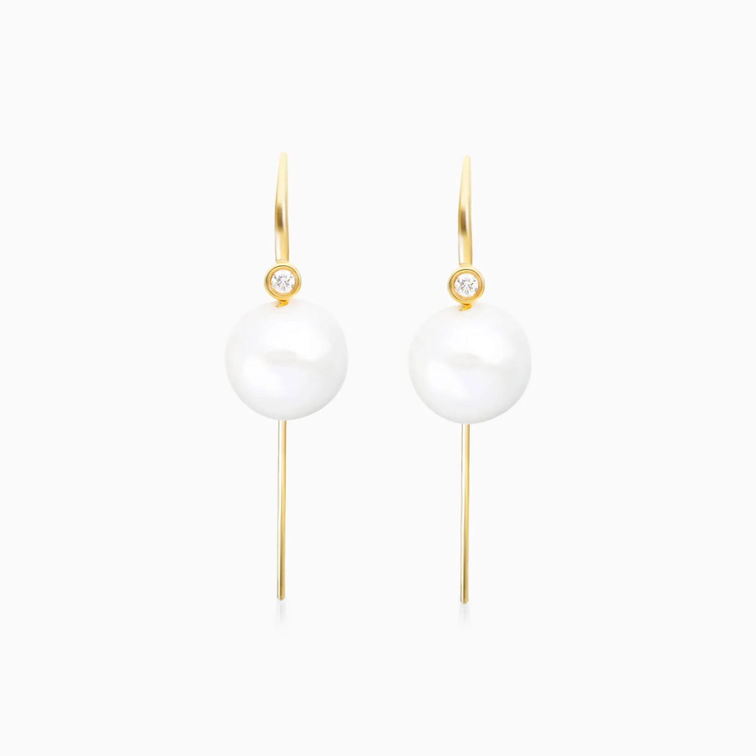 Brinco Fio De Ouro Amarelo 18k Com Perola e Diamante Solitario