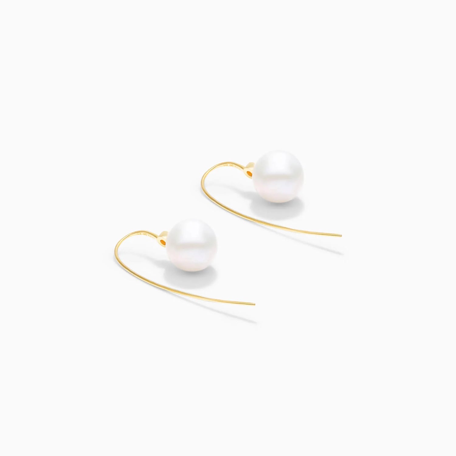 Brinco Fio De Ouro Amarelo 18k Com Perola e Diamante Solitario