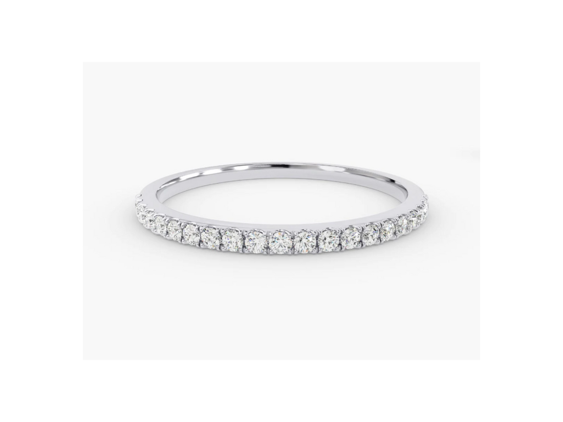 Anel de Ouro 18k Aparador Meia Aliança C/ Diamantes Brilhantes Isabela