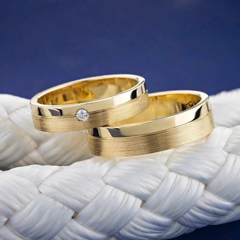 Par de Alianças de casamento noivado ouro 18k diamantes Loren