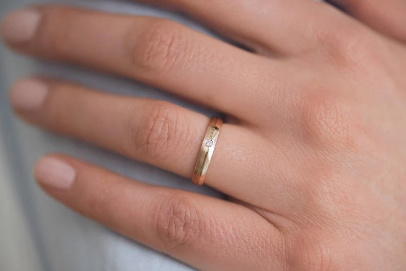 Par de Alianças de casamento noivado ouro 18k diamante Diva