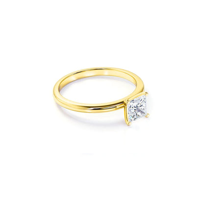 Anel Princesa De Ouro Amarelo 18k e Diamantes Brilhantes 50pts