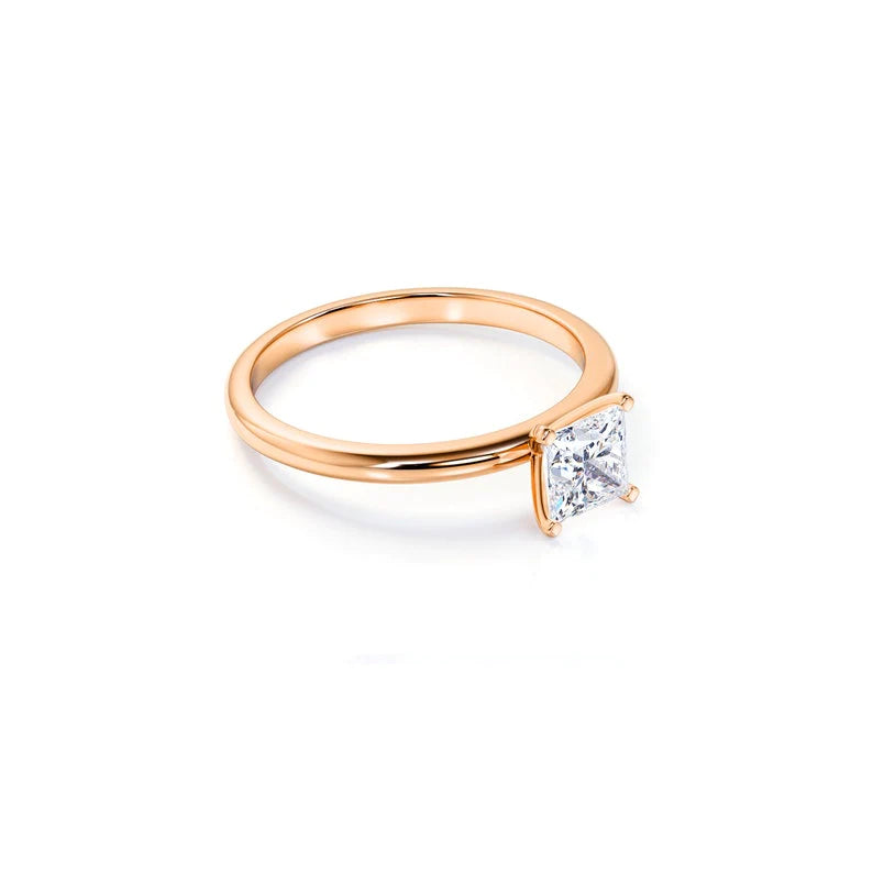 Anel Princesa De Ouro Rose 18k e Diamantes Brilhantes 50pts