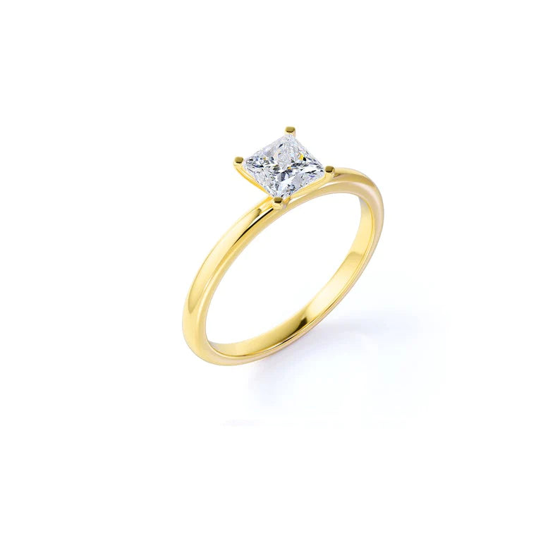 Anel Princesa De Ouro Amarelo 18k e Diamantes Brilhantes 50pts