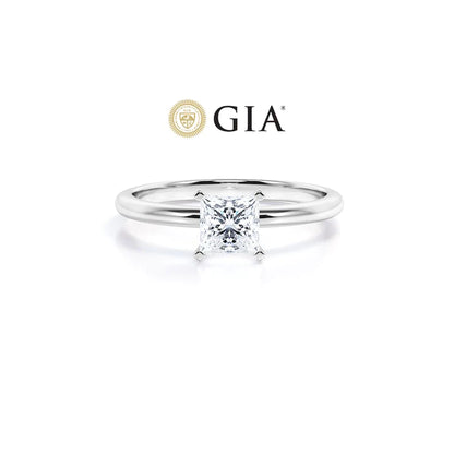 Anel Princesa De Ouro Branco 18k e Diamantes Brilhantes 50pts