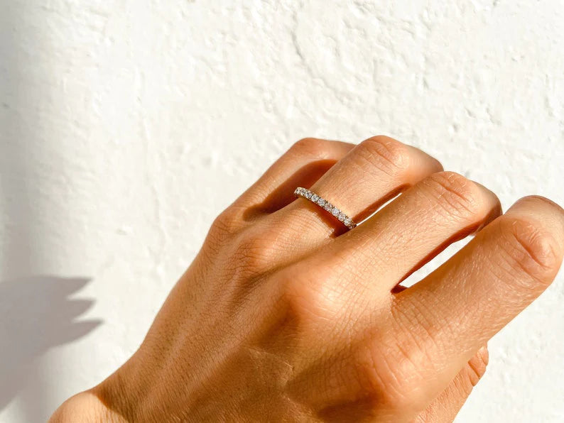 Anel de Ouro 18k Aparador Meia Aliança C/ Diamantes Brilhantes Ster