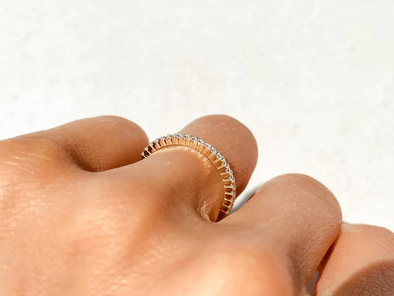 Anel de Ouro 18k Aparador Meia Aliança C/ Diamantes Brilhantes Half